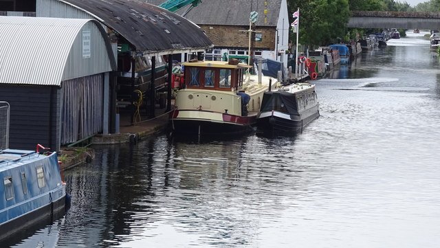 Uxbridge Boat Centre — Dry Dock Uxbridge Boat Centre — Dry Dock