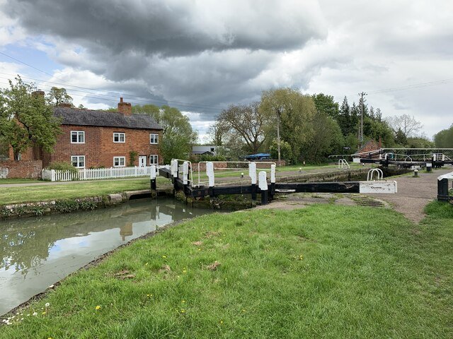 Stoke Bruerne Lock 20 Facilities