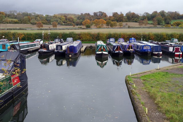 Chiltern Canal Boat Holidays